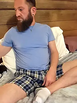 Icebearsticlese online show from February 2026 02:59:02 AM