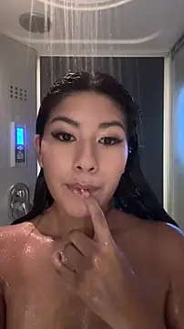 Snapshot of princesschini chatting on May 2026 08:58:01 PM princesschini online show from May 2026 08:58:01 PM