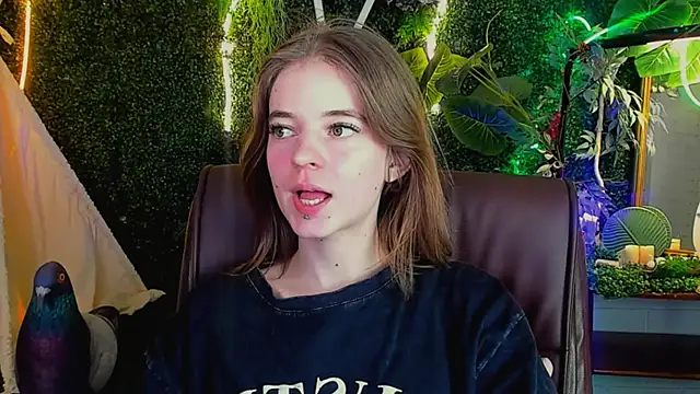 TinaDavil online show from February 2025 05:42:01 PM