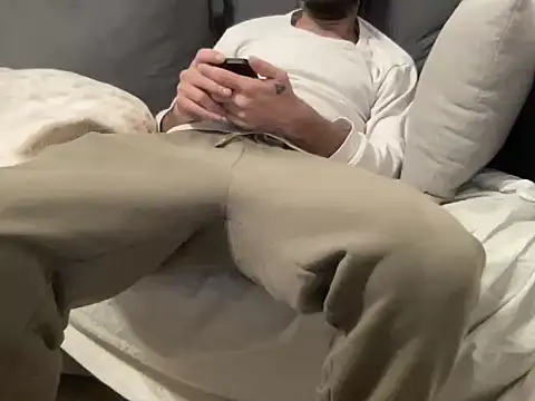 4small4inchlol online show from February 2026 08:25:01 PM