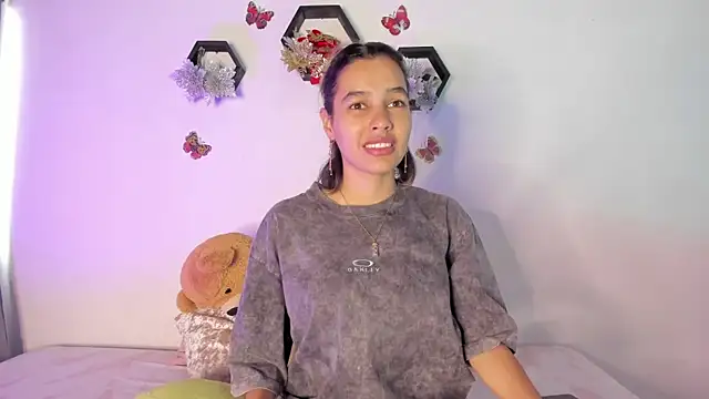 samara jonness online show from January 2025 07:37:01 PM