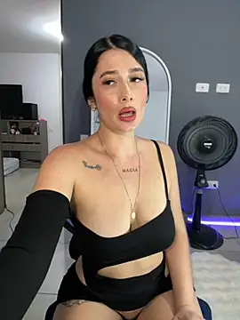 Libia James online show from March 2025 01:20:02 AM