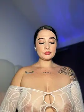 Libia James online show from July 2026 01:43:01 AM