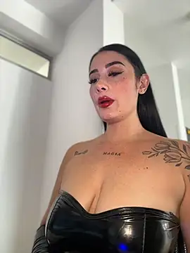 Libia James online show from July 2026 08:03:01 PM