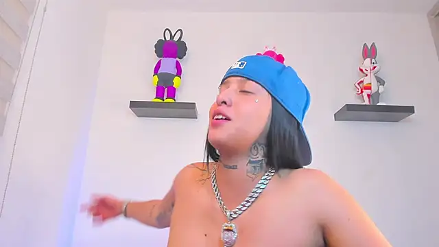 Gangster Girl online show from December 2024 01:37:02 AM