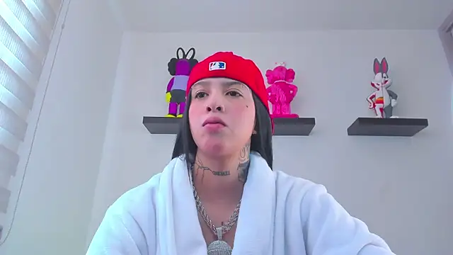 Gangster Girl online show from December 2024 03:48:02 PM