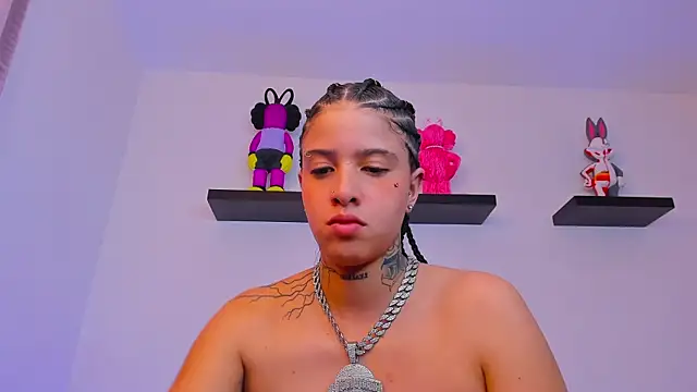 Gangster Girl online show from February 2025 09:00:02 AM