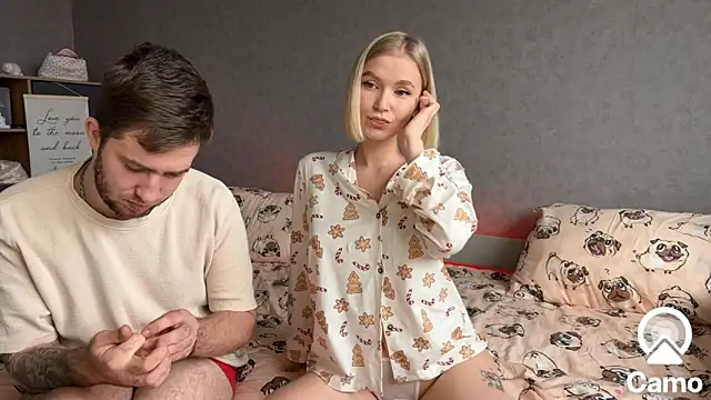 Adelovenick online show from December 2024 09:08:02 AM