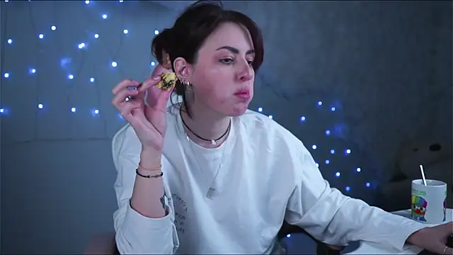 Lana  May online show from March 2025 11:29:01 AM