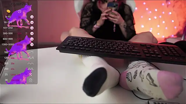 Lana  May online show from March 2025 02:36:01 PM