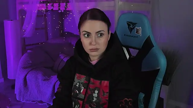 Lana  May online show from November 2025 05:29:02 AM