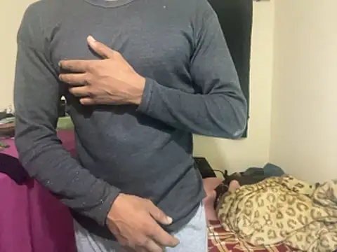 Snapshot of GaaTto chatting on November 2025 06:03:02 PM GaaTto online show from November 2025 06:03:02 PM