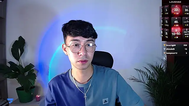 Snapshot of cameron_cum chatting on March 2025 06:00:01 PM cameron cum online show from March 2025 06:00:01 PM