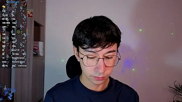 Snapshot of cameron_cum chatting on September 2025 11:33:02 AM cameron cum online show from September 2025 11:33:02 AM