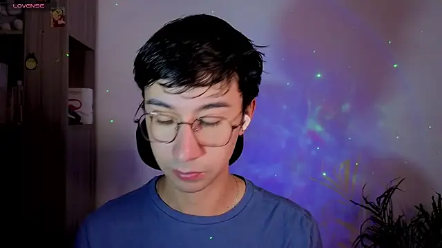 Snapshot of cameron_cum chatting on September 2025 11:44:01 AM cameron cum online show from September 2025 11:44:01 AM