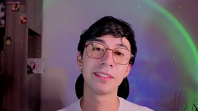 Snapshot of cameron_cum chatting on September 2025 02:33:02 PM cameron cum online show from September 2025 02:33:02 PM