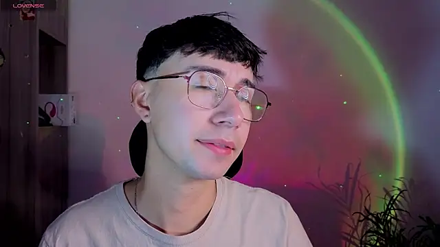 Snapshot of cameron_cum chatting on September 2025 11:37:01 AM cameron cum online show from September 2025 11:37:01 AM