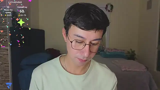 Snapshot of cameron_cum chatting on April 2026 10:04:02 AM cameron cum online show from April 2026 10:04:02 AM