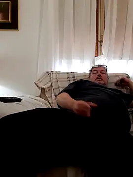 Snapshot of bluangelo chatting on March 2025 10:10:02 PM bluangelo online show from March 2025 10:10:02 PM