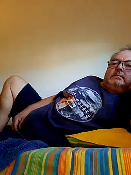 Snapshot of bluangelo chatting on September 2025 12:07:01 PM bluangelo online show from September 2025 12:07:01 PM