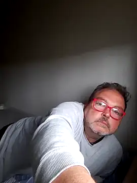 bluangelo online show from May 2026 10:53:02 AM
