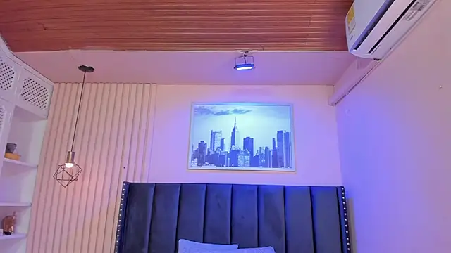 viiolett lee online show from September 2025 09:37:02 PM