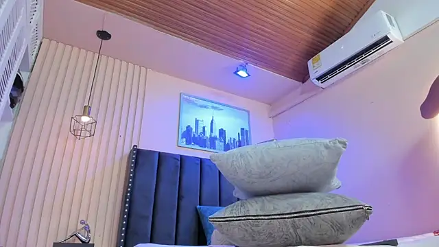 viiolett lee online show from March 2026 02:34:02 PM