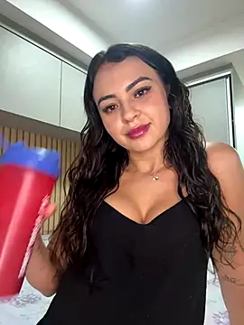 Snapshot of carol_amorim chatting on December 2024 10:50:01 PM carol amorim online show from December 2024 10:50:01 PM