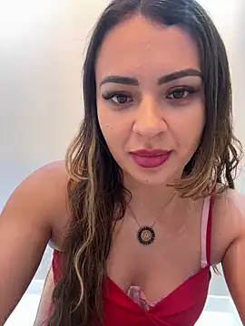 Snapshot of carol_amorim chatting on December 2024 10:23:01 PM carol amorim online show from December 2024 10:23:01 PM