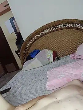 Snapshot of Milfvalesk chatting on January 2025 10:42:01 PM Milfvalesk online show from January 2025 10:42:01 PM