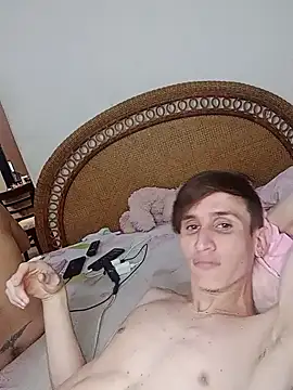 Snapshot of Milfvalesk chatting on February 2025 06:57:02 PM Milfvalesk online show from February 2025 06:57:02 PM