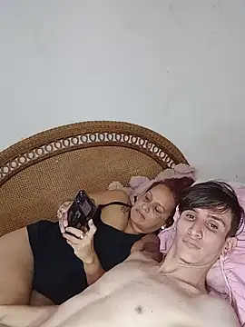 Snapshot of Milfvalesk chatting on February 2025 03:18:02 PM Milfvalesk online show from February 2025 03:18:02 PM