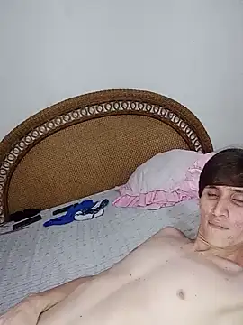 Snapshot of Milfvalesk chatting on March 2025 10:21:01 PM Milfvalesk online show from March 2025 10:21:01 PM