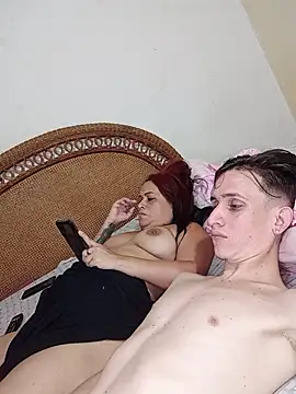 Snapshot of Milfvalesk chatting on March 2025 05:41:02 AM Milfvalesk online show from March 2025 05:41:02 AM