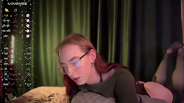 Avril Pearly  online show from September 2025 02:54:01 PM