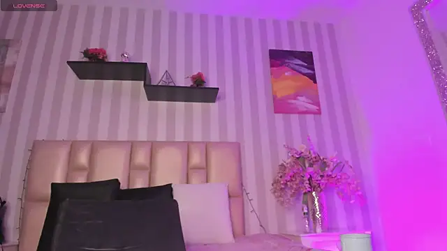 vayoleen online show from December 2024 12:23:02 PM