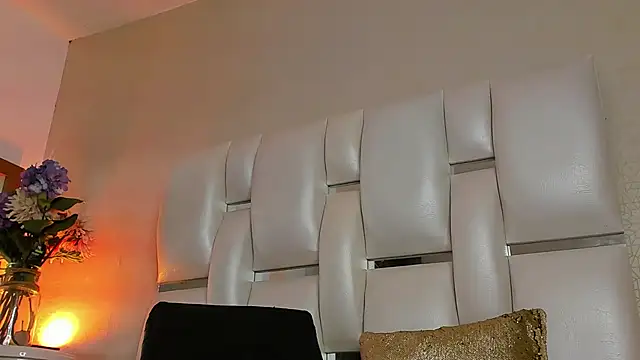 vayoleen online show from March 2025 12:32:02 PM