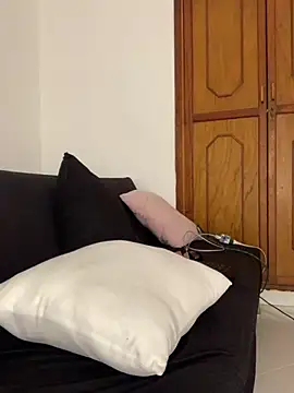 Snapshot of Mrskary chatting on September 2025 05:03:01 PM Mrskary online show from September 2025 05:03:01 PM