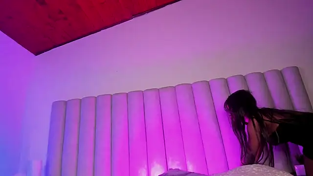 briannajackson  online show from February 2025 12:05:02 PM