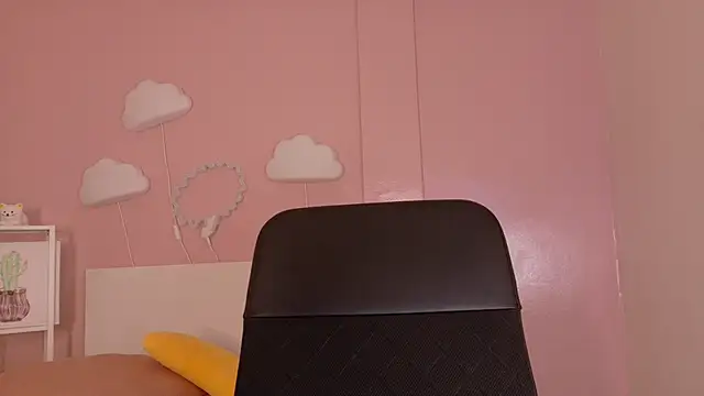 briannajackson  online show from October 2025 07:54:02 PM