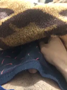 kerimyuce online show from December 2025 07:32:01 PM