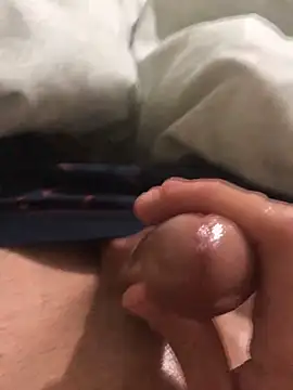 kerimyuce online show from April 2026 10:04:01 PM