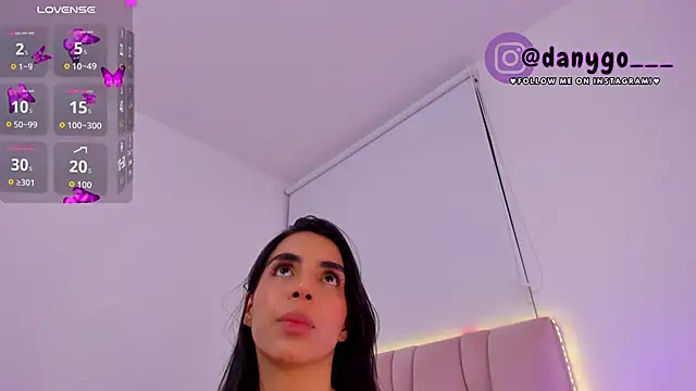 Snapshot of ZarianaEvanz chatting on September 2025 10:59:02 PM ZarianaEvanz online show from September 2025 10:59:02 PM