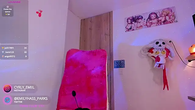 Snapshot of Angels_Emily chatting on January 2025 05:27:01 AM Angels Emily online show from January 2025 05:27:01 AM