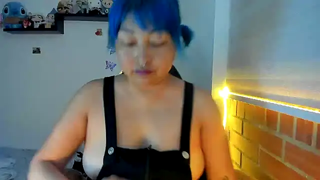 Snapshot of Shaddycute_ chatting on November 2025 02:17:01 PM Shaddycute online show from November 2025 02:17:01 PM