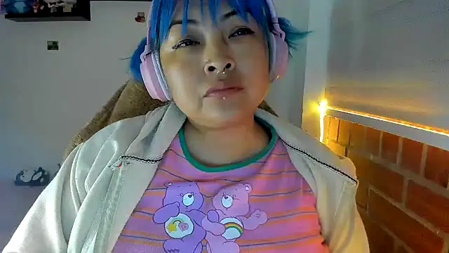 Snapshot of Shaddycute_ chatting on December 2025 01:48:02 AM Shaddycute online show from December 2025 01:48:02 AM