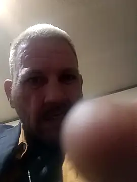 Snapshot of gettinit2wice chatting on December 2024 09:25:02 AM gettinit2wice online show from December 2024 09:25:02 AM