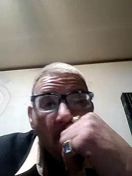 Snapshot of gettinit2wice chatting on December 2024 11:10:02 AM gettinit2wice online show from December 2024 11:10:02 AM