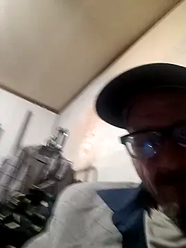 Snapshot of gettinit2wice chatting on January 2025 11:41:02 AM gettinit2wice online show from January 2025 11:41:02 AM