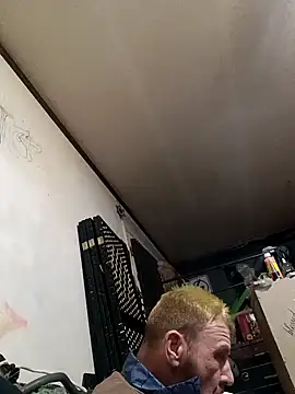 Snapshot of gettinit2wice chatting on January 2025 12:25:02 AM gettinit2wice online show from January 2025 12:25:02 AM